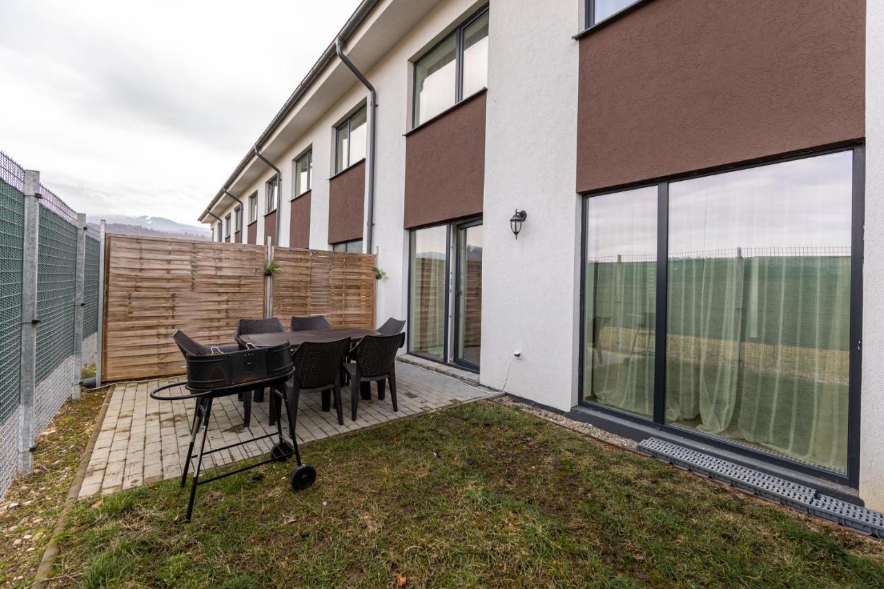Citadel Apartament'S Risnov Exterior photo