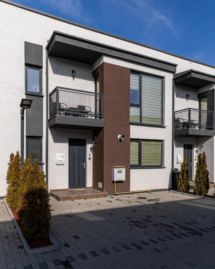 Citadel Apartament'S Risnov Exterior photo